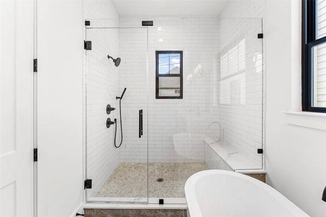 515 E 4th Street, Houston, TX 77007