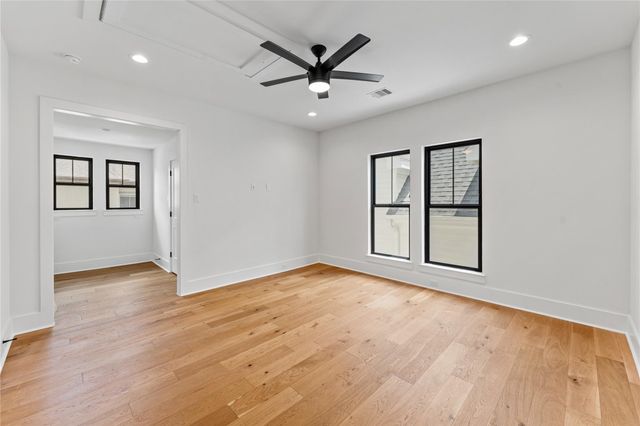 515 E 4th Street, Houston, TX 77007