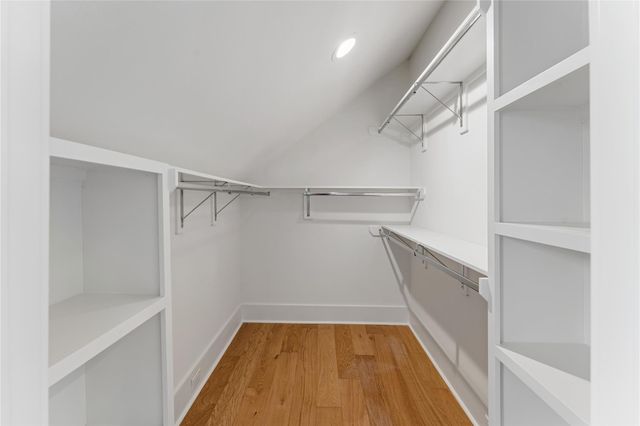 515 E 4th Street, Houston, TX 77007