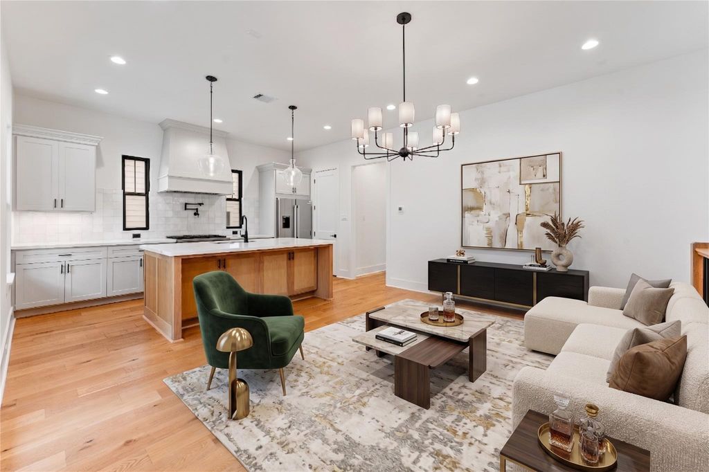 515 E 4th Street, Houston, TX 77007