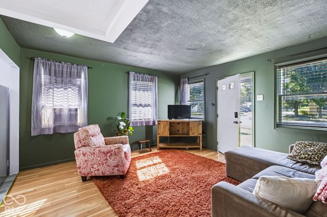 2101 Sharon Avenue, Indianapolis, IN 46222