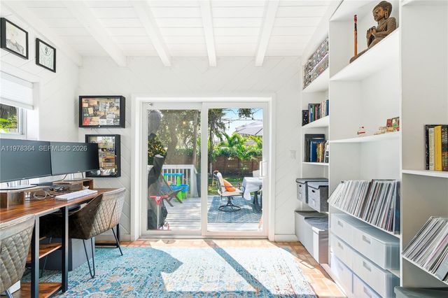 640 NE 115th St, Biscayne Park, FL 33161