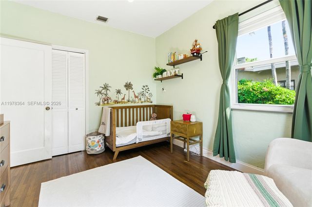 640 NE 115th St, Biscayne Park, FL 33161