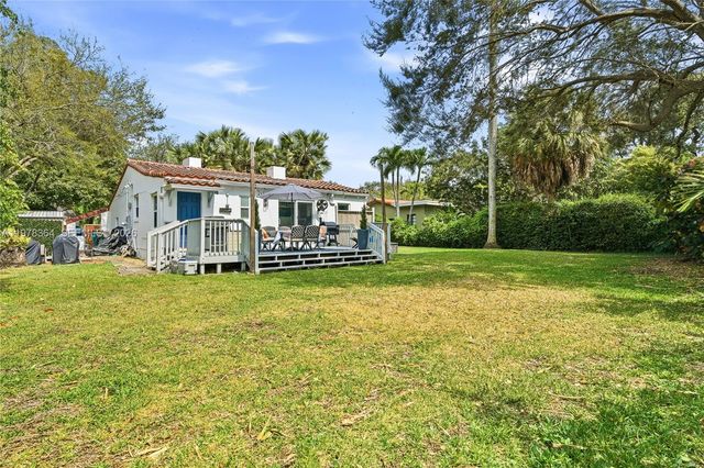 640 NE 115th St, Biscayne Park, FL 33161