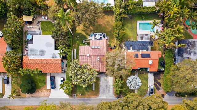 640 NE 115th St, Biscayne Park, FL 33161