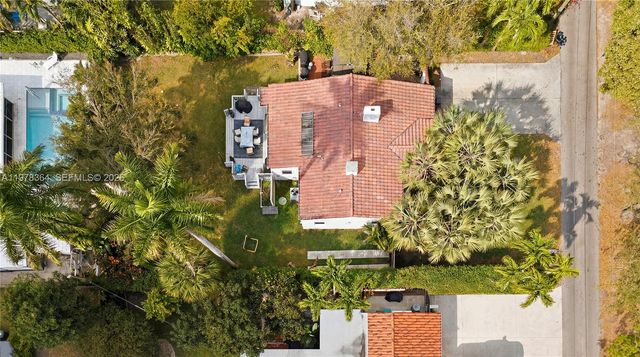 640 NE 115th St, Biscayne Park, FL 33161