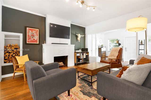 640 NE 115th St, Biscayne Park, FL 33161