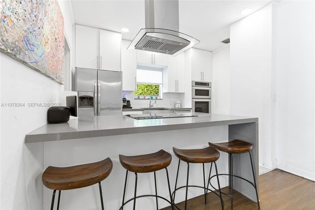 640 NE 115th St, Biscayne Park, FL 33161