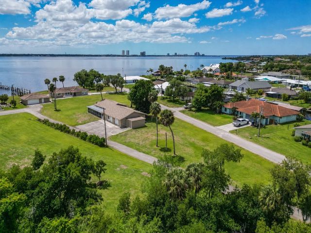 1808 STEVENSON ROAD, North Fort Myers, FL 33917