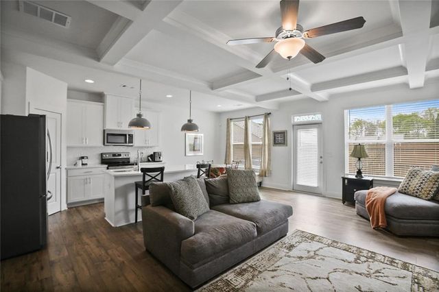 7637 Avalon Boulevard, Fairburn, GA 30213