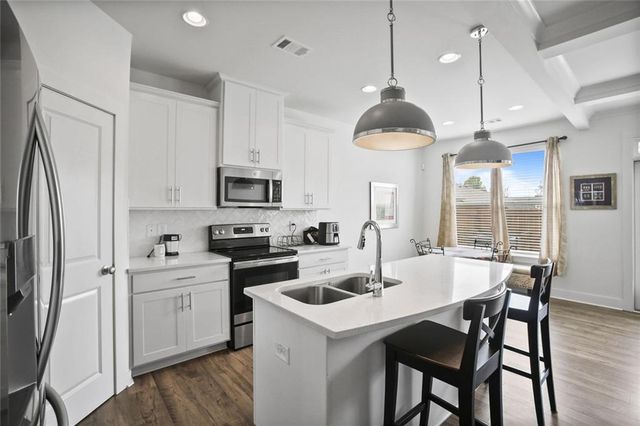 7637 Avalon Boulevard, Fairburn, GA 30213