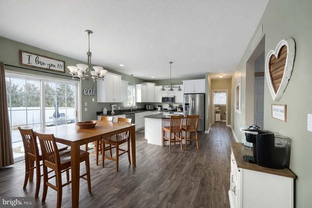 303 BUCKHEAD LN, Douglassville, PA 19518