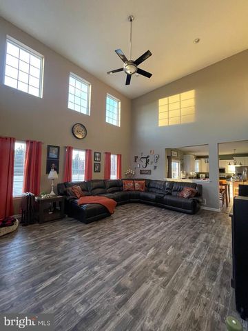 303 BUCKHEAD LN, Douglassville, PA 19518