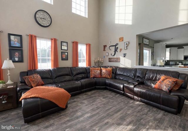 303 BUCKHEAD LN, Douglassville, PA 19518