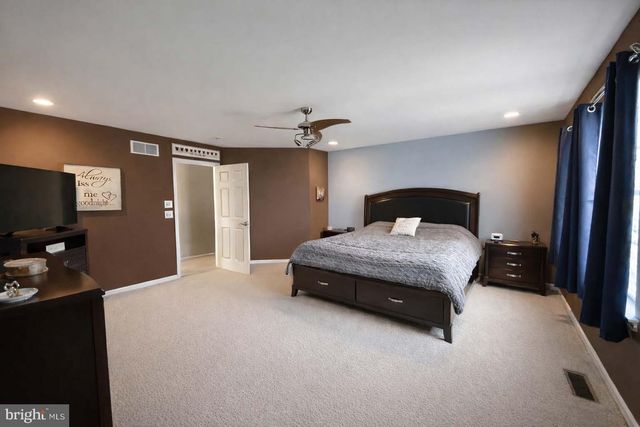 303 BUCKHEAD LN, Douglassville, PA 19518