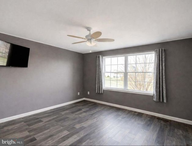 303 BUCKHEAD LN, Douglassville, PA 19518