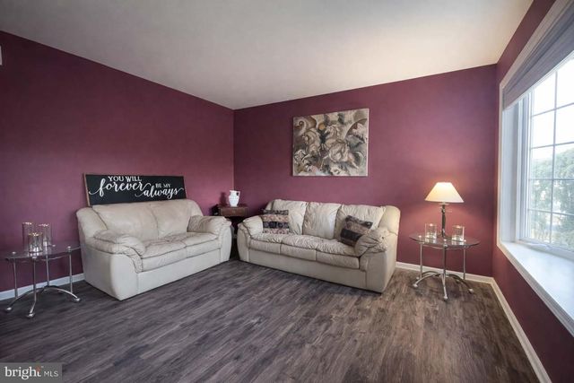 303 BUCKHEAD LN, Douglassville, PA 19518