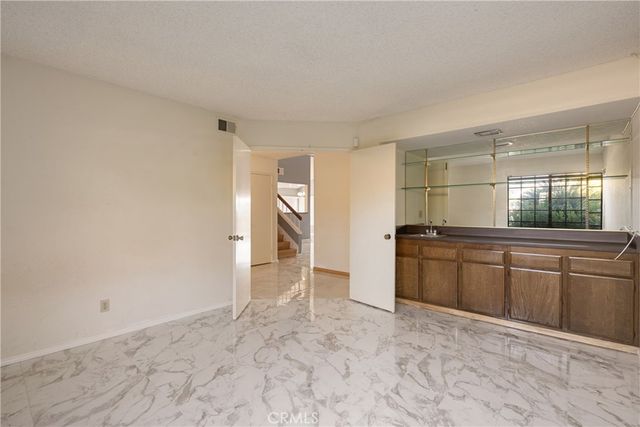 6141 Birdie, La Verne, CA 91750