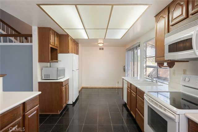 6141 Birdie, La Verne, CA 91750