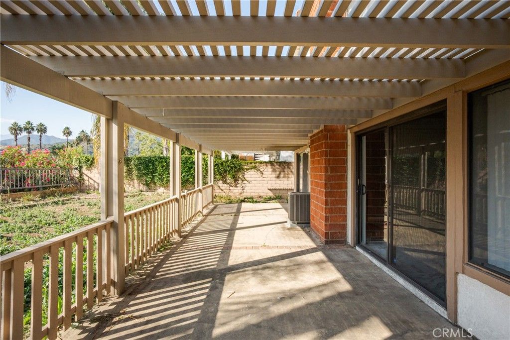 Image 32 of property listing at 6141 Birdie, La Verne, CA 91750