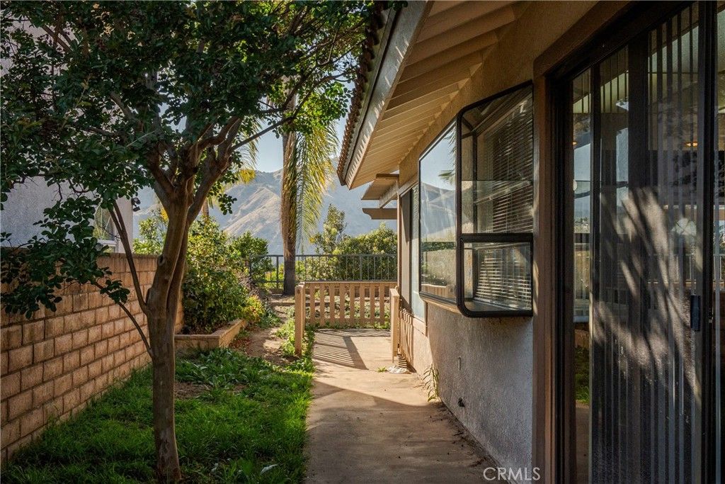 Image 39 of property listing at 6141 Birdie, La Verne, CA 91750