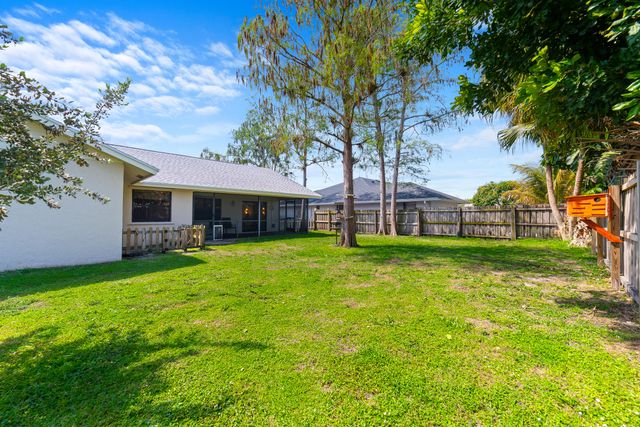 803 Silverbell Lane, Wellington, FL 33414