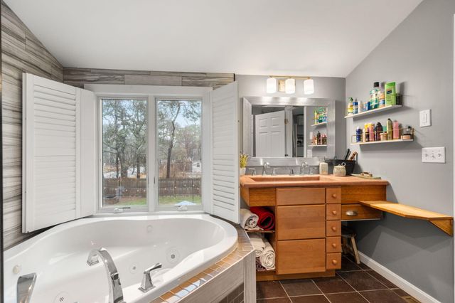 2 Taylor Road, South Yarmouth, MA 02664