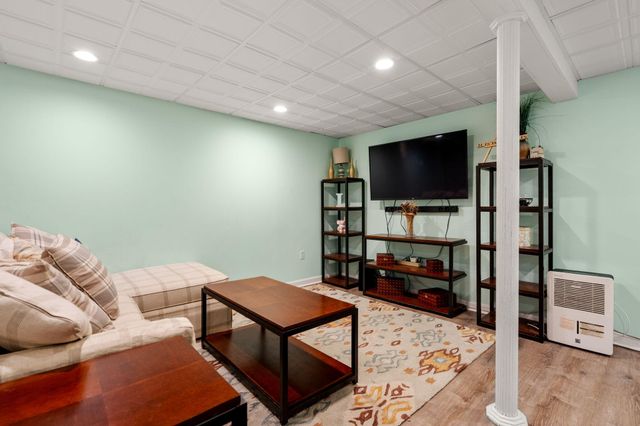 2 Taylor Road, South Yarmouth, MA 02664