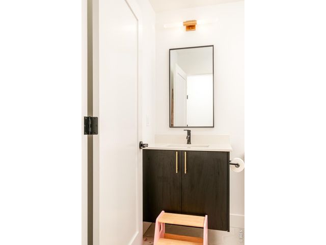 16103 W 14th Ave, Golden, CO 80401