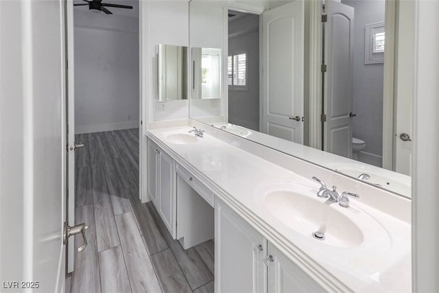 271 East Shelbourne Avenue, Las Vegas, NV 89123