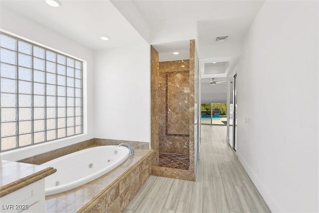 271 East Shelbourne Avenue, Las Vegas, NV 89123