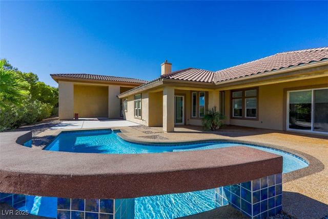 271 East Shelbourne Avenue, Las Vegas, NV 89123