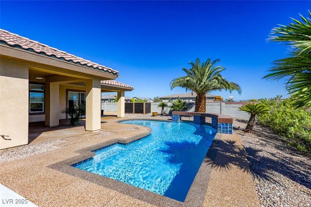 271 East Shelbourne Avenue, Las Vegas, NV 89123