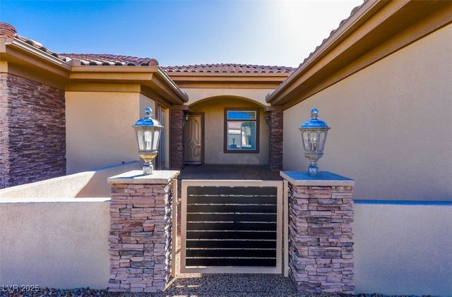 271 East Shelbourne Avenue, Las Vegas, NV 89123