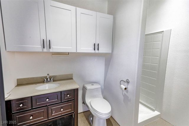 271 East Shelbourne Avenue, Las Vegas, NV 89123