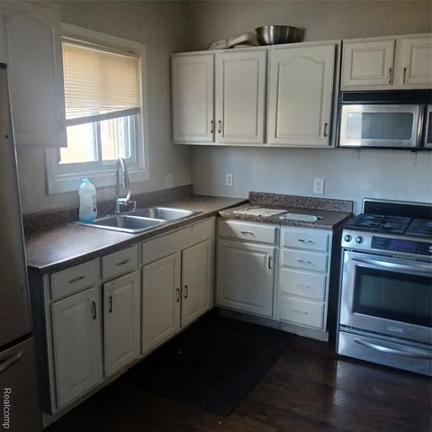 533 Trowbridge Street, Detroit, MI 48202