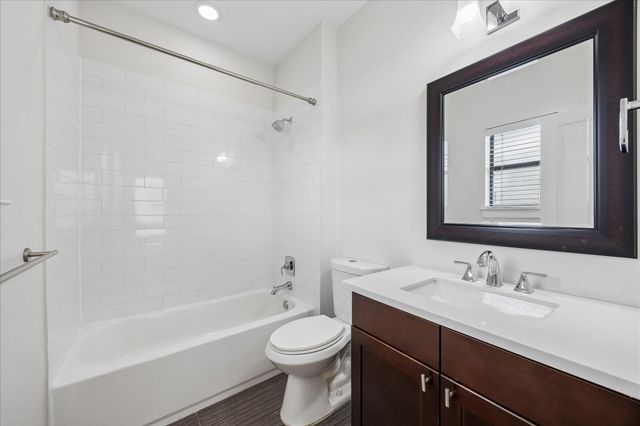 734 W 20th Street A, Houston, TX 77008