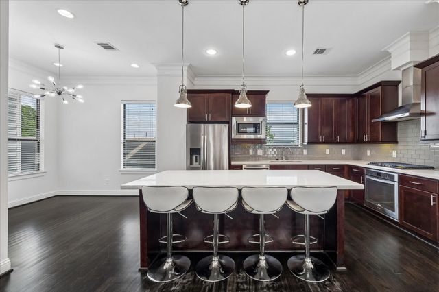 734 W 20th Street A, Houston, TX 77008