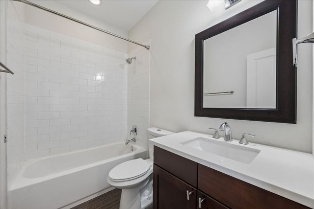 734 W 20th Street A, Houston, TX 77008