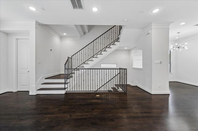 734 W 20th Street A, Houston, TX 77008