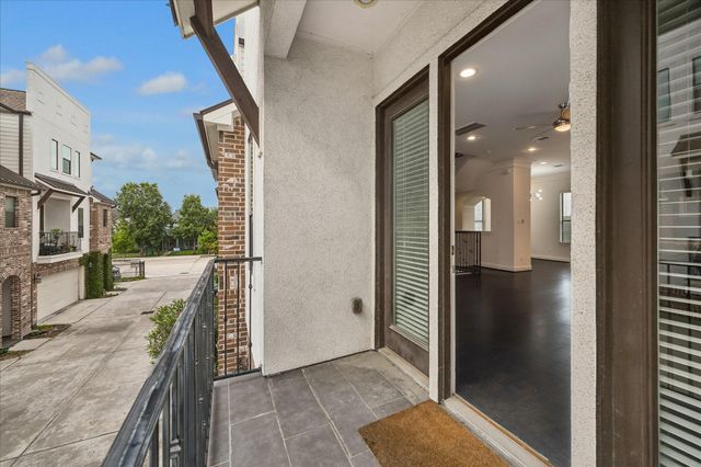 734 W 20th Street A, Houston, TX 77008