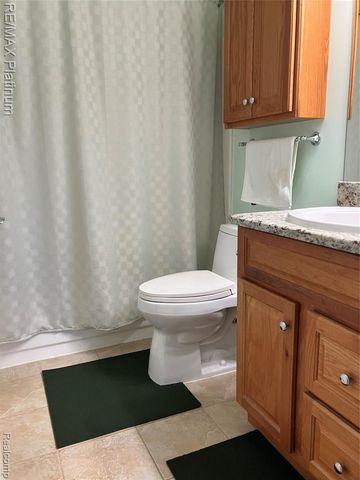 23588 N Rockledge, Novi, MI 48375