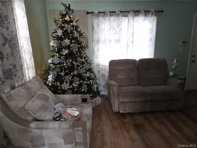 466 44th Street, Copiague, NY 11757