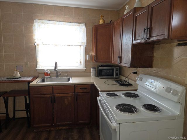 466 44th Street, Copiague, NY 11757