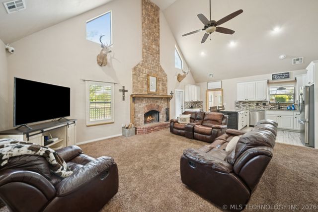 12225 N 194th East Avenue, Collinsville, OK 74021