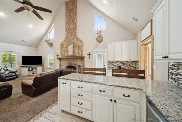 12225 N 194th East Avenue, Collinsville, OK 74021