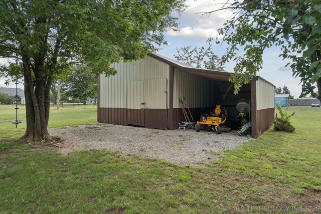12225 N 194th East Avenue, Collinsville, OK 74021