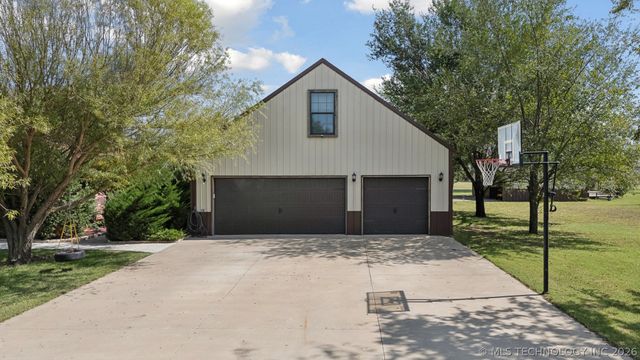 12225 N 194th East Avenue, Collinsville, OK 74021