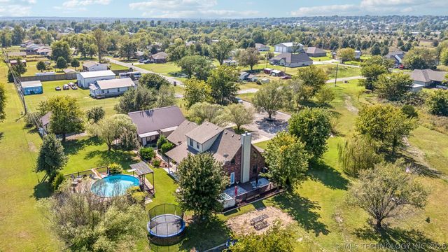 12225 N 194th East Avenue, Collinsville, OK 74021