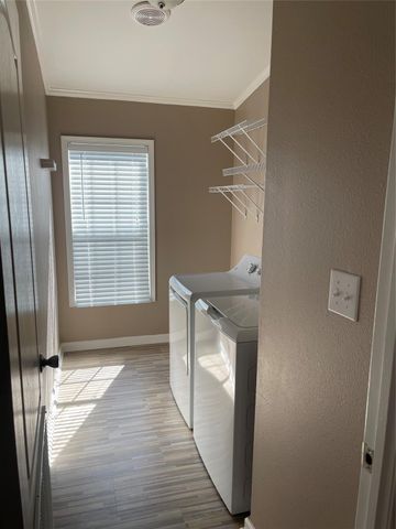21513 W Hammond Drive, Porter, TX 77365